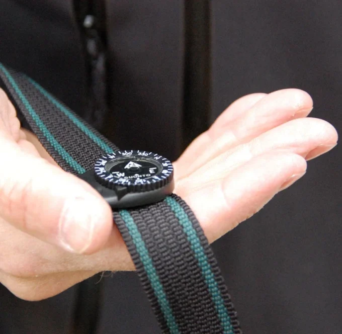 Boussole Suunto Clipper L/B NH – à fixer sur votre équipement de plein air