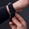 Bracelet d’accessoire en microfibre noire ultra-douce pour le sport et le style Bracelet d’accessoire en microfibre noire ultra-douce pour le sport et le style