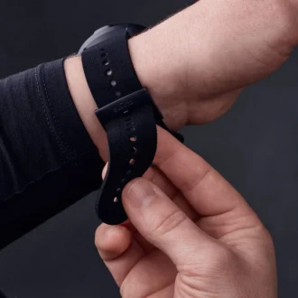 Bracelet d&rsquo;accessoire en microfibre noire ultra-douce pour le sport et le style