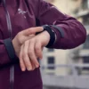 Bracelet d’accessoire en microfibre noire ultra-douce pour le sport et le style Bracelet d’accessoire en microfibre noire ultra-douce pour le sport et le style