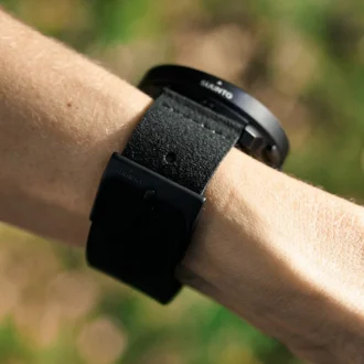 Bracelet Suunto 22 mm Urban 5 en microfibre, All Black, taille M