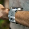 Bracelet Suunto 22 mm Urban 5 en microfibre, gris pierre, M Bracelet Suunto 22 mm Urban 5 en microfibre, gris pierre, M
