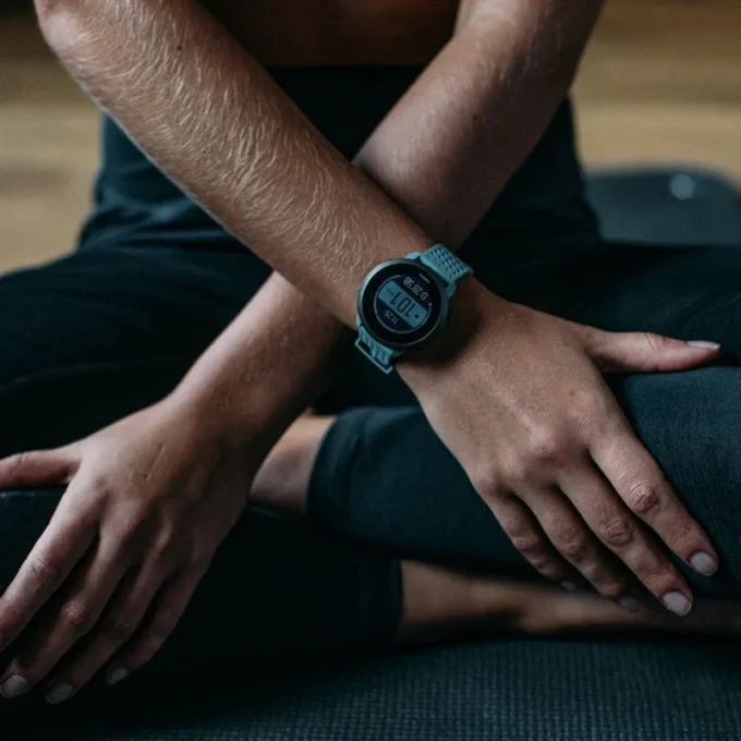 Suunto 3 gris mousse – montre de sport compacte pour la santé et le bien-être