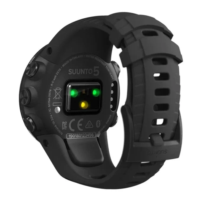 Suunto 5 All Black – montre de sport GPS compacte avec une excellente autonomie