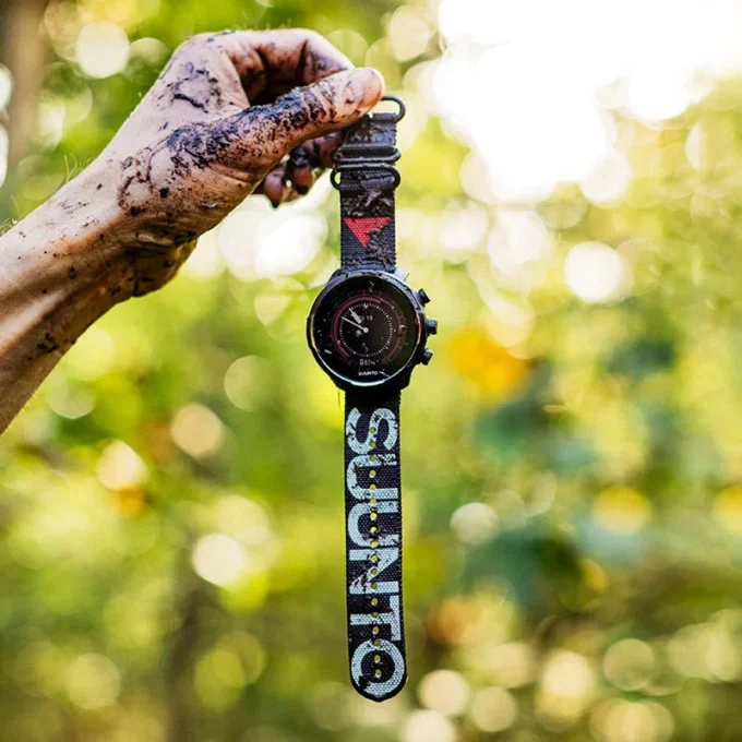 Suunto 9 Baro Titanium Ambassador Edition – montre de sport GPS avec une grande autonomie