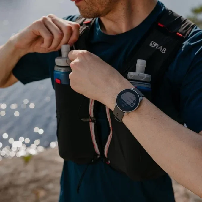 Suunto 9 Peak Pro reconditionnée, bleu Ocean, titane ardoise Suunto 9 Peak Pro reconditionnée, bleu Ocean, titane ardoise