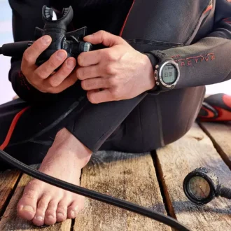 Suunto D4i novo noir – câble USB et sangle d&rsquo;extension vendus séparément