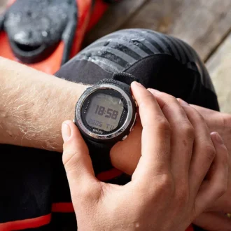 Suunto D4i novo noir – câble USB et sangle d&rsquo;extension vendus séparément