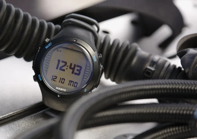 Suunto D6i novo noir – ordinateur de plongée robuste avec boussole 3D Suunto D6i novo noir – ordinateur de plongée robuste avec boussole 3D