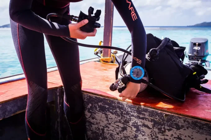 Suunto Zoop Novo Blue – ordinateur de plongée facile à utiliser avec grand écran Suunto Zoop Novo Blue – ordinateur de plongée facile à utiliser avec grand écran